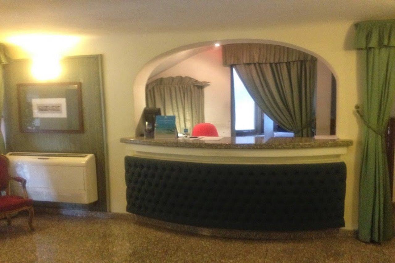 Colonna Palace Hotel Mediterraneo Olbia Exterior foto