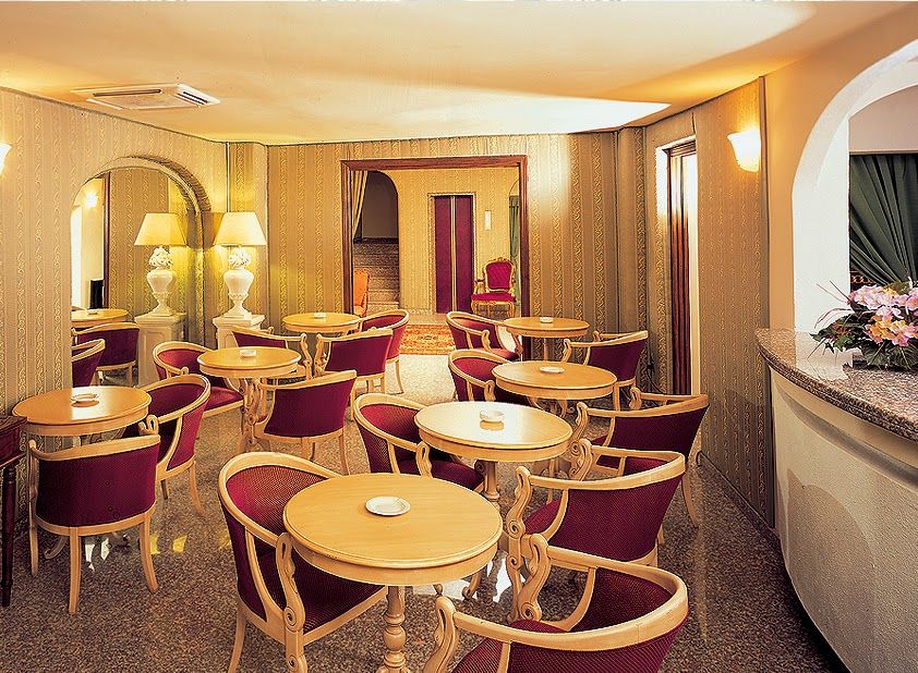 Colonna Palace Hotel Mediterraneo Olbia Restaurante foto