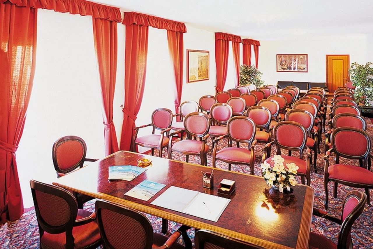 Colonna Palace Hotel Mediterraneo Olbia Exterior foto