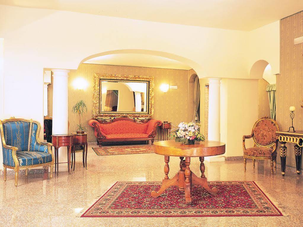 Colonna Palace Hotel Mediterraneo Olbia Exterior foto